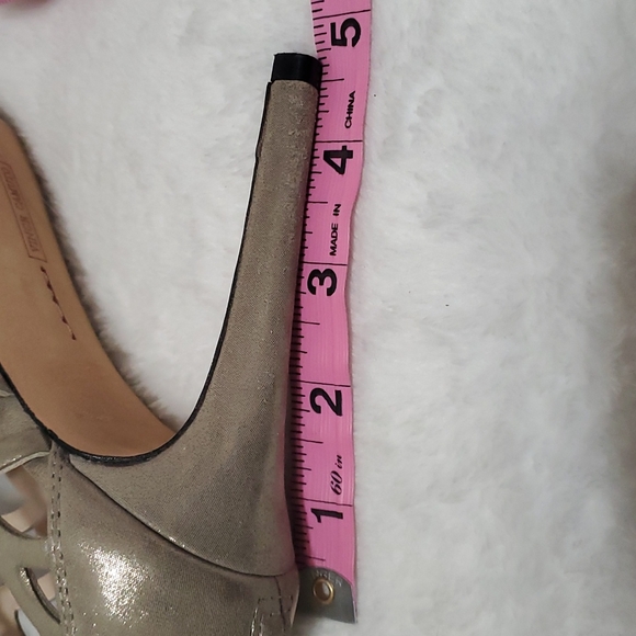 VINCE CAMUTO Open toe ankle booties shoes 6.5M (Ss28) - Picture 7 of 8